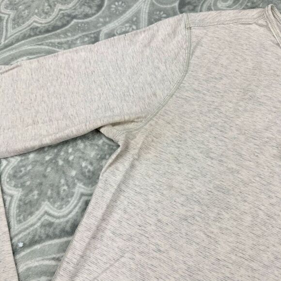 Womens Lululemon Superb Long Sleeve Tee - Picture 7 of 9